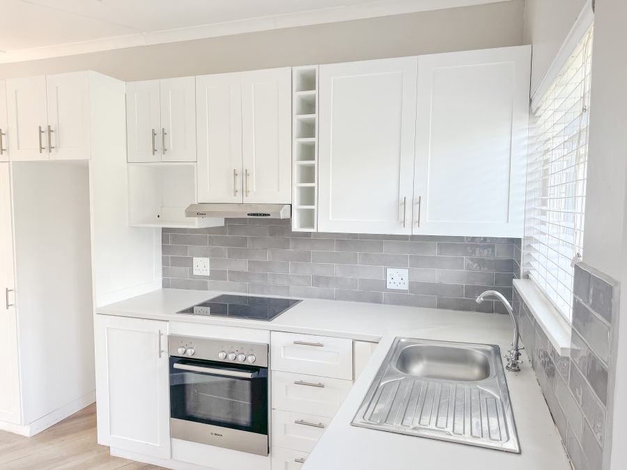 To Let 2 Bedroom Property for Rent in Upper Robberg Western Cape